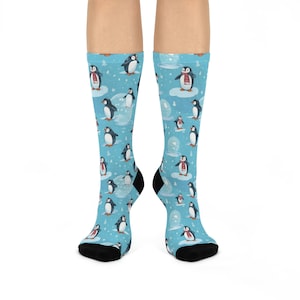 Cushioned Crew Socks - Christmas Penguin Pattern