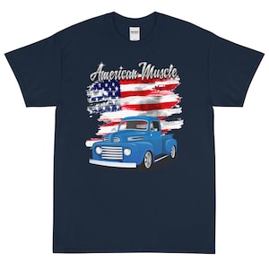 1948 hellblauer Ford Pick-up Truck amerikanisches Muskel bedrucktes T-Shirt Hemd