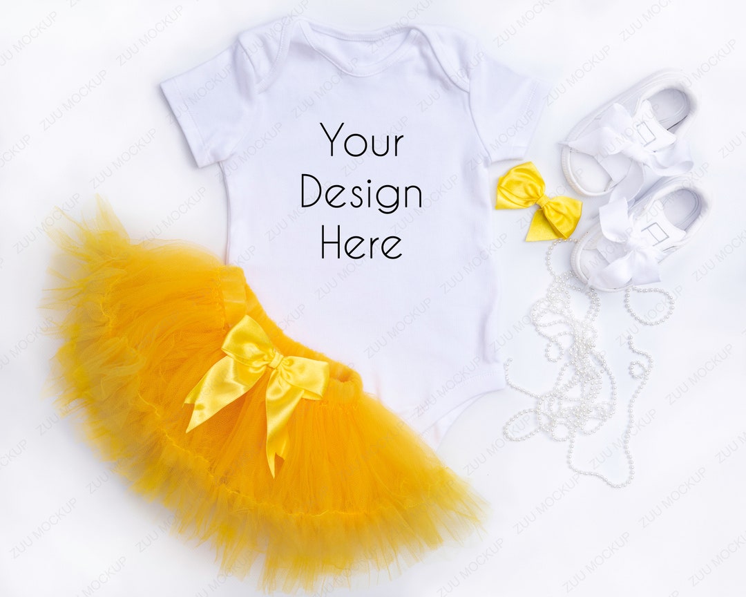 Onesie Mock Up Flat Lay Baby Mädchen Kleidung Weste mit Tutu Rock