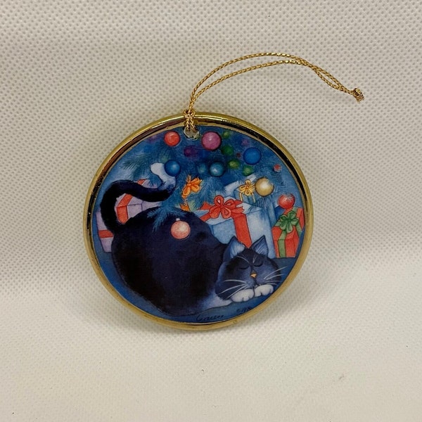 Barbara Lavallee Art Porcelain Christmas Cat Ornament Vintage