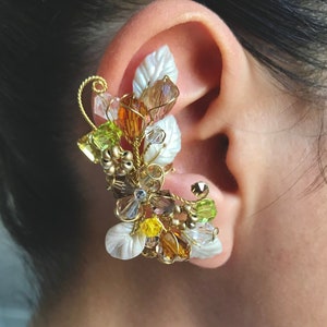 Floral ear cuff flower white leaf leaves Polymer clay wrap non piercing earrings Bridal wedding earCuff Gold plated boho accessory Fairy