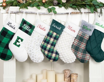 Christmas Stockings Personalized Green Plaid Holiday Stockings for Farmhouse Decoration Embroidered Plush Family Stocking for Christmas Gift