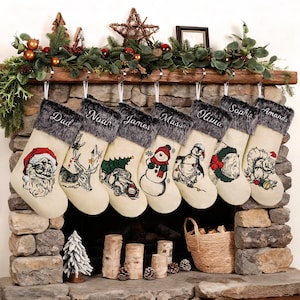 Personalized Christmas stockings Vintage Embroidered Christmas stocking Hand-Painted Christmas-themed Stocking for Family Holiday Decor Gift
