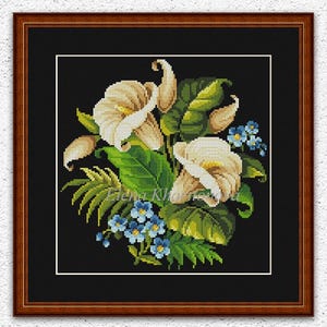 Patrón antiguo de punto de cruz de ramo floral. Lirios en punto de cruz. Diseño de bordado de flores vintage en negro. Gráfico de punto de cruz de flores n.° 462