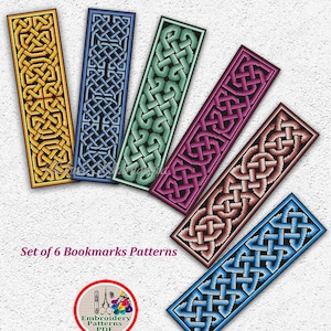 Puede incluir: Conjunto de seis patrones de marcapáginas con nudos celtas en varios colores, incluyendo amarillo, azul, verde, morado, marrón y azul. Los patrones están diseñados para bordar y están disponibles como descarga instantánea en PDF.