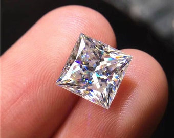 2.5 x 2.5 MM 0.10 CT Near White Princess Square Brilliant Cut Moissanite 4 Ring 2.5 x 2.5 MM 0.10 CT Near White Princess Square Brilliant Cut Moissanite 4 Ring