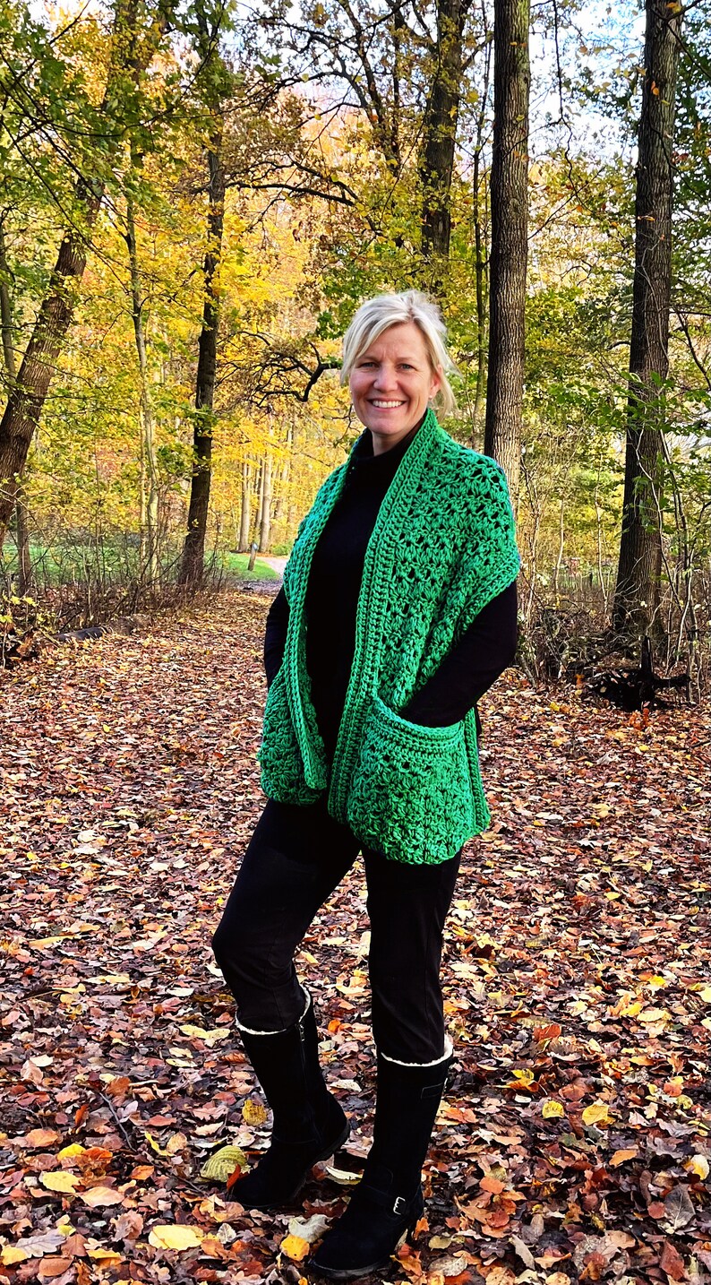 Eco Chique Pocket Shawl, Crochet Pattern English USA & Dutch, Crochet ...