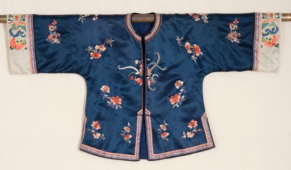 1930s Chinese Exquisitely Embroidered Silk Jacket