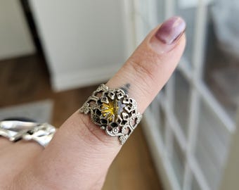 Vintage 1980s Yellow Glass Silver Toned Adjustable Filigree Ring