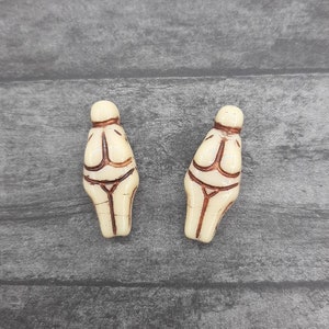 Rustic Tribal Goddess Venus of Willendorf Beads, Czech Glass in Ivory Picasso, 24x10mm, Fertility Goddess Beads, 2 pieces