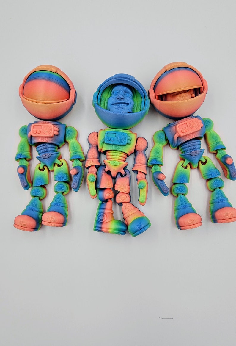 Flexible Astronaut Figurine - Articulating Joints - ADHD, Autism, Stress and Anxiety Relief - 3D Printed Fidget