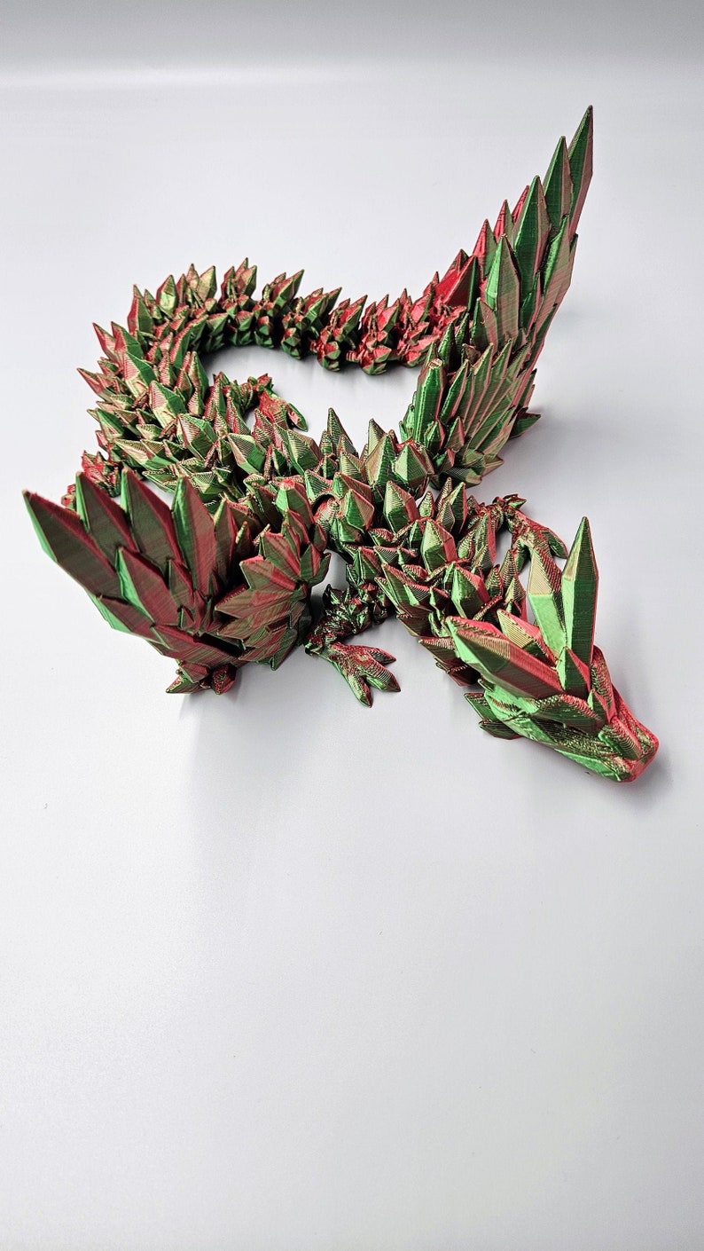Mesmerizing Beauty: Immerse yourself in the intricate world of our 3D printed Dragon Series collection.