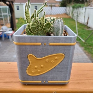 Legend of Zelda Planter Box For Succulents - Link Triforce Succulent Holder For Indoor and Outdoor Use image 4