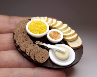 ミニチュアパン、ジャム、チーズボード、1/12スケールのリアルなドールハウス用食品