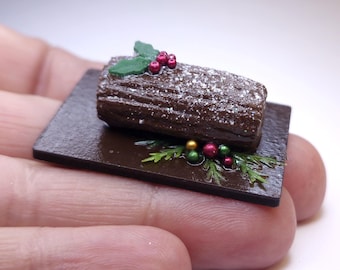 1:12 Scale Miniature Christmas Cra Log Cake on Board, Realistic Dollhouse Food