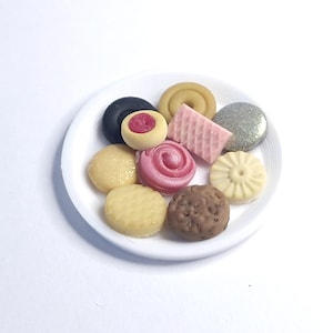 11 Piece Cookies/Biscuits Assortment with Plate, 1:12 Scale, Realistic Dollhouse Miniature Food, Handmade