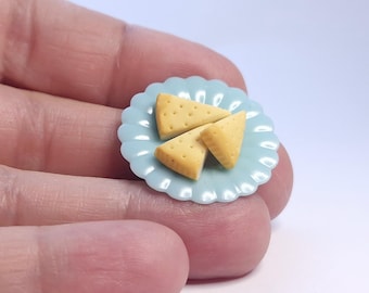 Miniature Scottish Shortbread on Decorative Plate - 1:12 Scale,  Realistic Dollhouse Miniatures, Food, Bakery