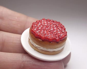 Miniature Cherry Cake - 1:12 Scale, Realistic Dollhouse Miniatures,  Food, Bakery