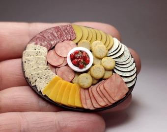 ミニチュア シャルキュトリーボード - 1:12スケール、リアルなドールハウスミニチュア、食品、デリ