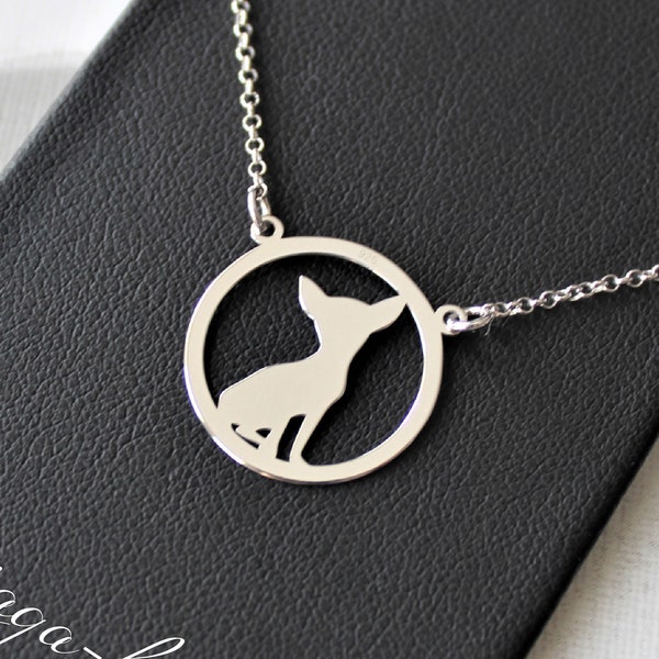 Collier chihuahua. Argent sterling. Collier avec chien Chihuahua. Bijoux minimalistes avec chien Chihuahua.