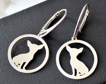 Chihuahua earrings. Sterling silver. Ag. Earrings with chihuahua dog. Minimalist jewelry with chihuahua dog.