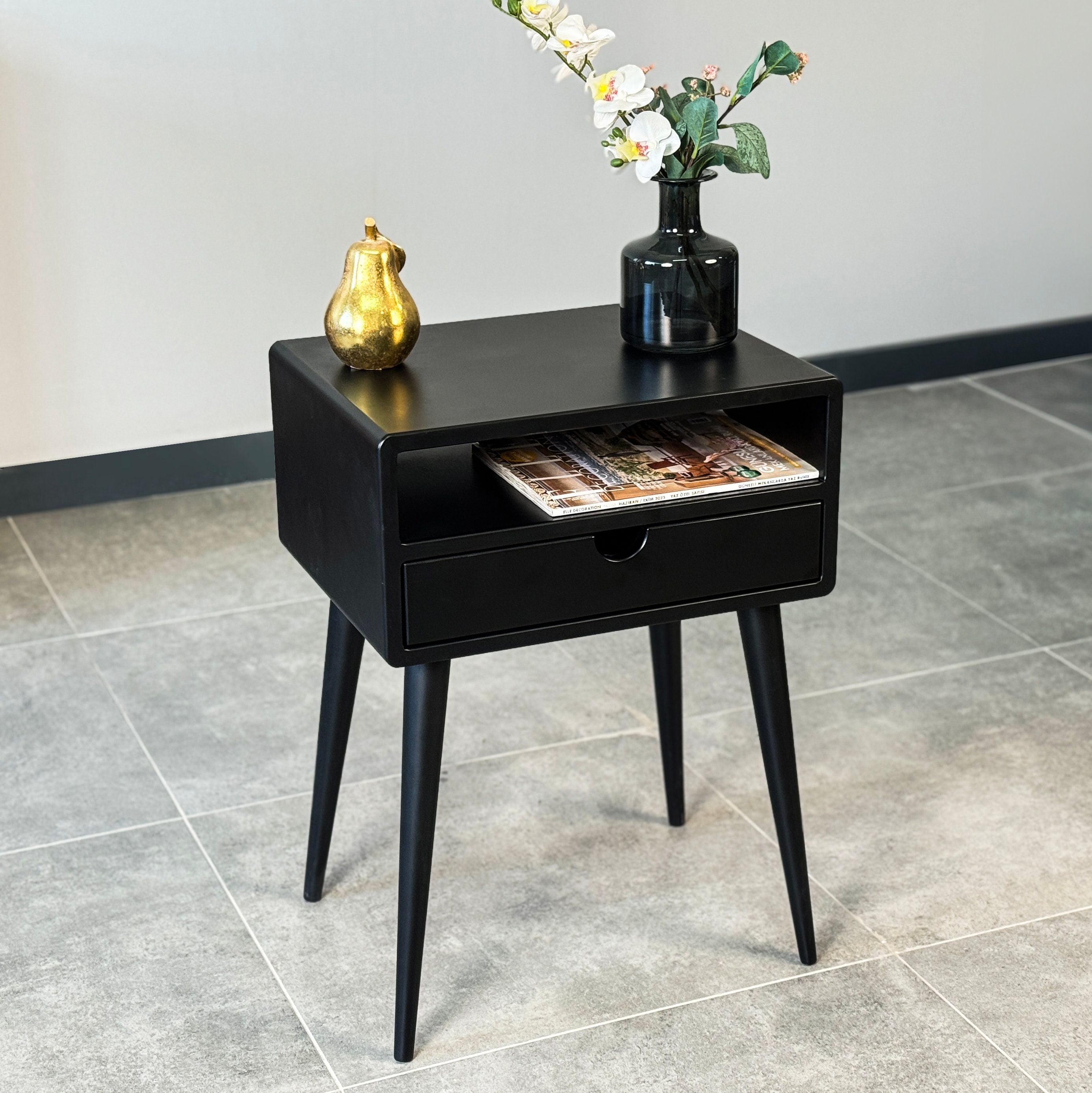 Black 2024 bedroom nightstands