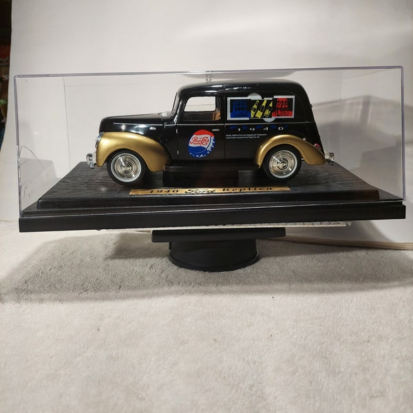 1940 Ford Black With Gold Fender Sedan Delivery By Golden Wheel 1:18 Scale Diecast