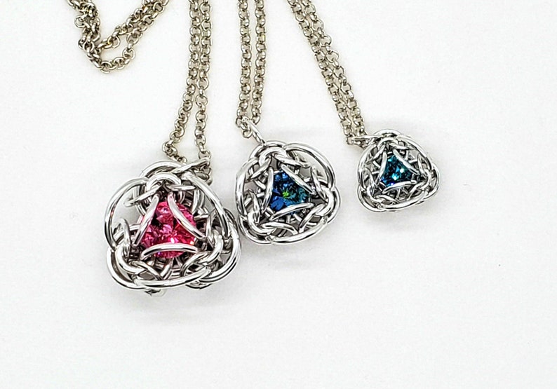 Tria Chain Maille Tutorial image 1