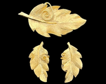 VINTAGE | Signed BSK Gold Plated Leaf Demi-Parure | Brooch & Clip On Earrings Set