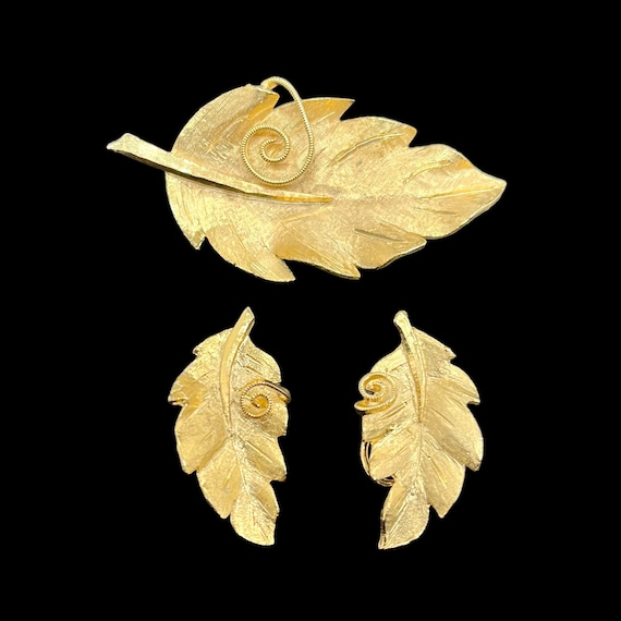 Bsk earrings shop