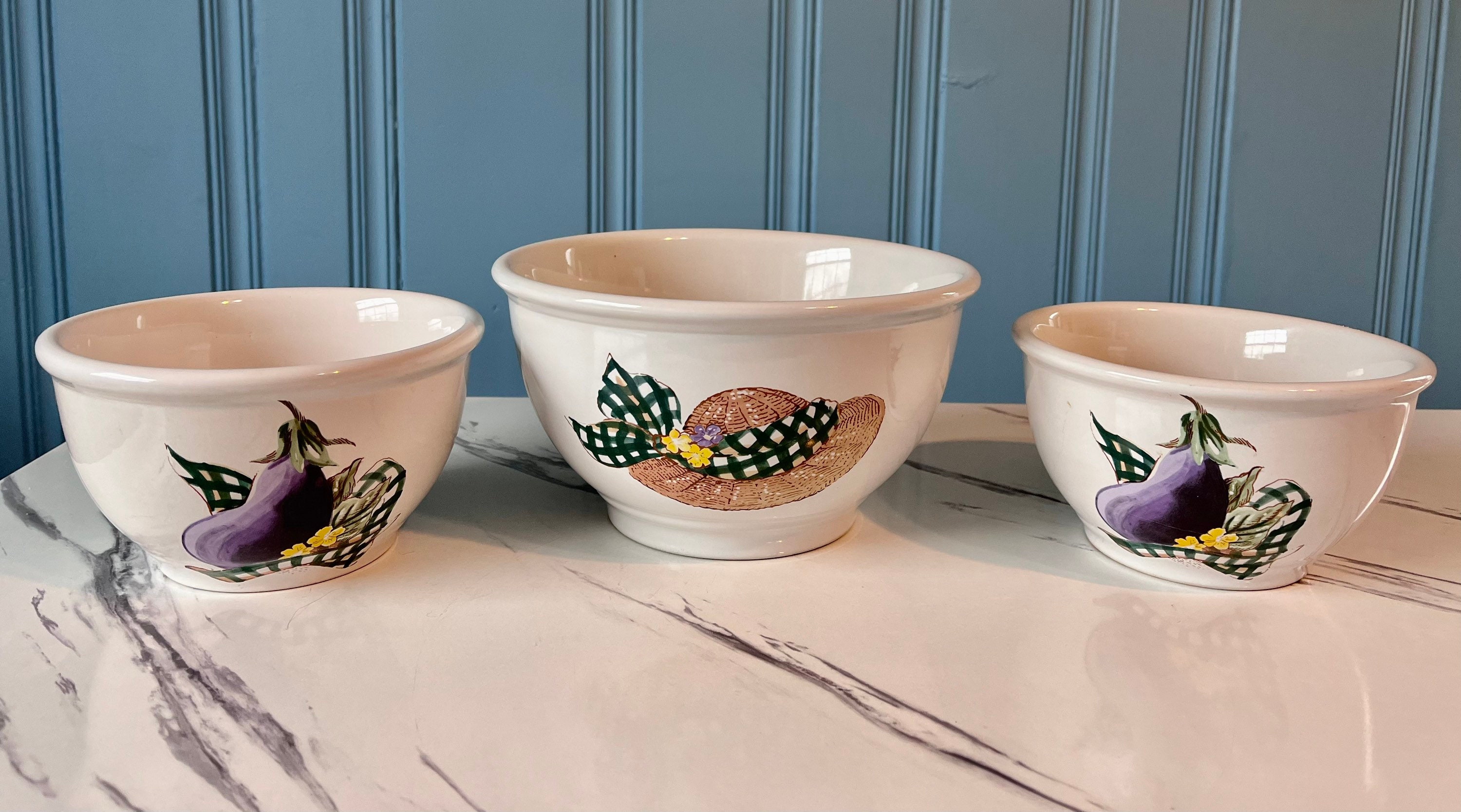 VINTAGE | Cordon Bleu BIA Mixing Bowls | Set of 3 | Decorated in the USA | Garden Theme | 1-8.5" D | 2-6 1/2" D