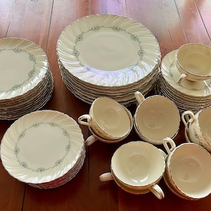 Vintage Lenox Musette China: 12-Piece Set, Floral Leaf Design, Platinum Trim