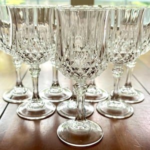 Verres à vin en Cristal d&#39;Arques vintage - Motif Longchamp, Set de 8