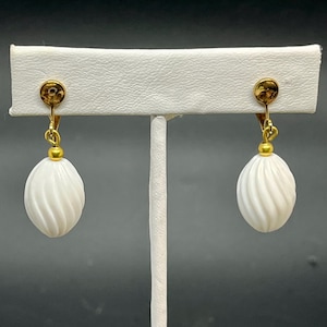 VINTAGE | Signed Crown Trifari White Lucite Drop Earrings | Clip-On | Gold Tone | 1.5”L | 1960s