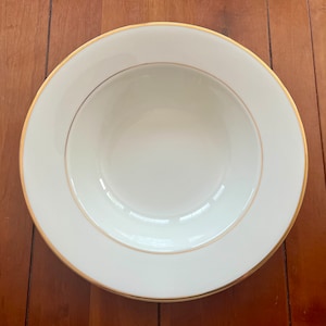 VINTAGE | Mikasa Cameo Gold Ultima+ Round Vegetable Serving Bowl | Gold Trim & Verge | 10 7/8&quot; D