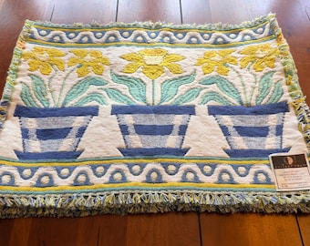 Juego de cuatro manteles individuales de tapiz floral Vintage Gallery, reversibles, 13x18 pulgadas, 1996, nuevos sin usar.