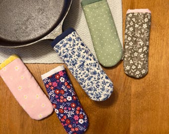Insulated Skillet Handle Cover: Handmade Pot Holder