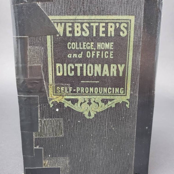 1934 Webster's Dictionary Self-Pronouncing College Home and Office with Thesaurus Softcover Book