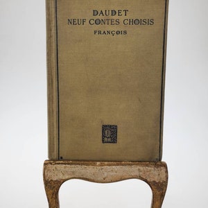 1911 Neuf Contes Choisis De Daudet Hardcover Book by Victor E Francois Phd published by Henry Holt and Company New York