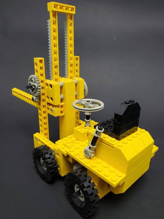 LEGO®-Technic Le chariot élévateur Jeu Garçon et Fille 9 Ans et