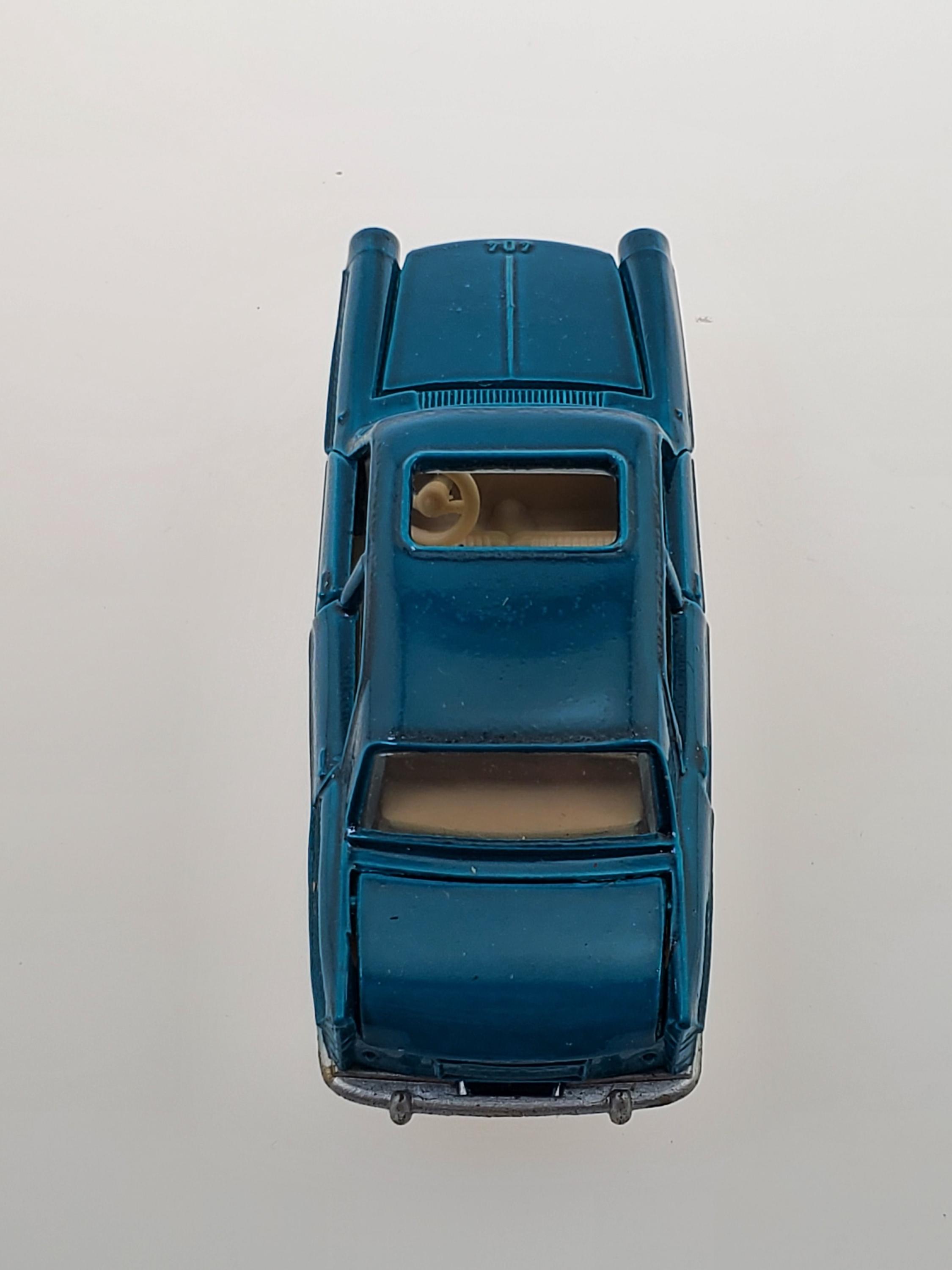 1960's Peugeot 404 C.28 1/57 Scale Lone Star Road-master