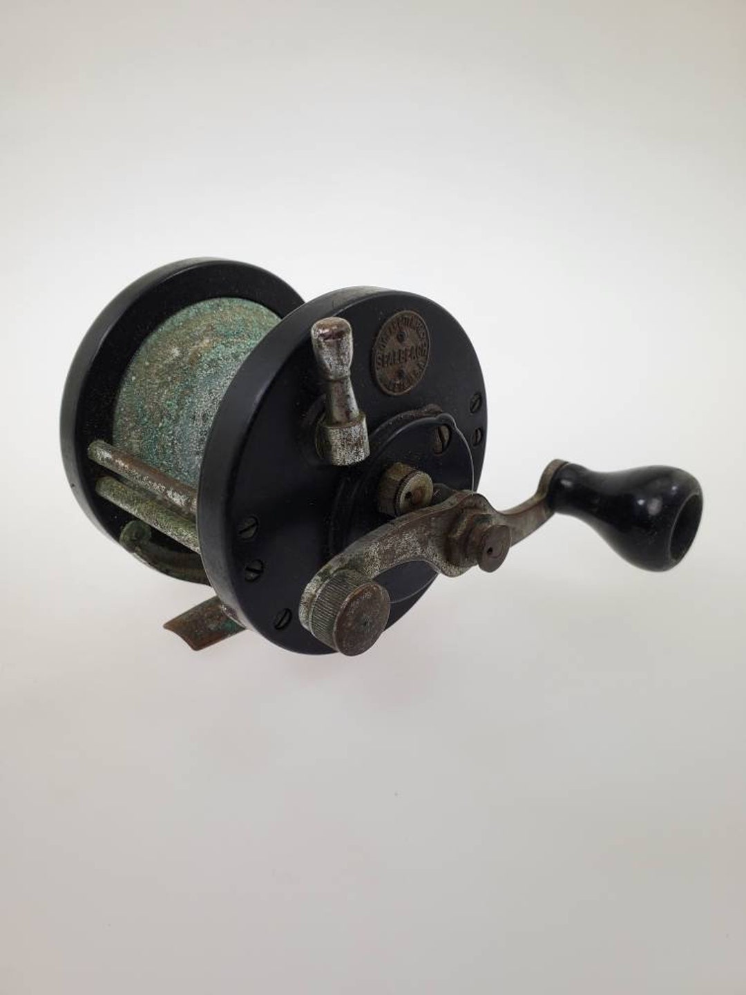 1940s Seal Beach Free Spool Ocean City Maryland Conventional Fishing Reel  With Bakelite Handle and Body 