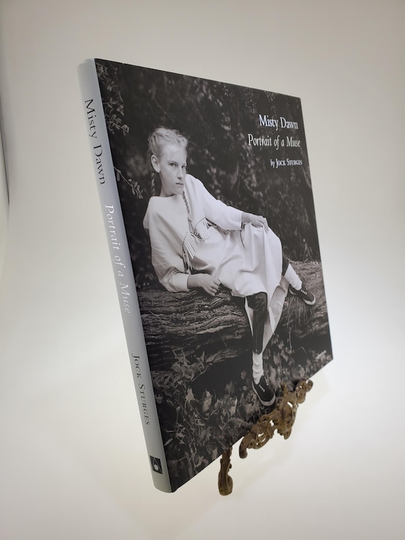 Misty Dawn： Portrait of a Muse Misty Dawn: Portrait of a Muse: 9781597110747 - AbeBooks