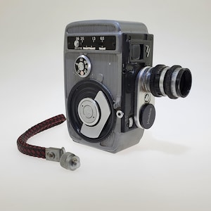 1958 Yashica 8 16f/sec Color ASA-10 Movie Video Camera Spring Wound