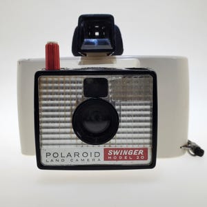 1965 Polaroid Swinger Model 20 Land Camera Instant Film Camera