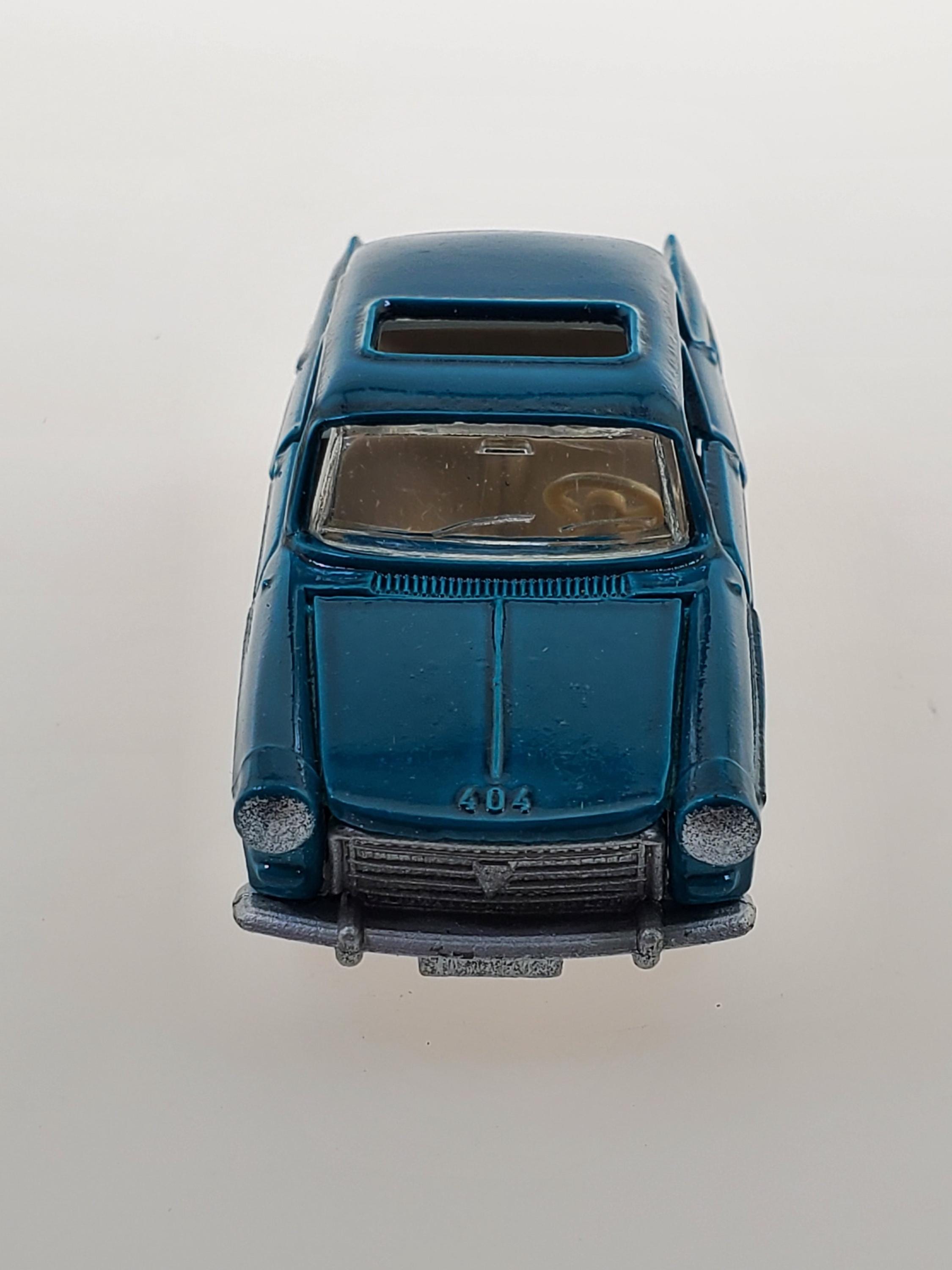ミニカー FLYERS TAUNUS12M,ROAD MASTER PEUGEOT 404 FLYERS TAUNUS12M,ROAD MASTER PEUGEOT 404 - メルカリ