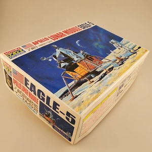 Aoshima Apollo Lunar Module Eagle-5 Kit de modèle réduit à l'échelle 1/48e