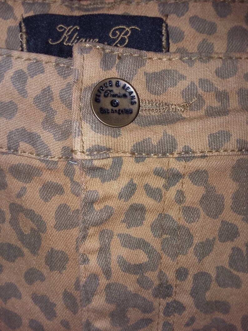 Klique B Leopard Highwaist Womens Shorts Medium