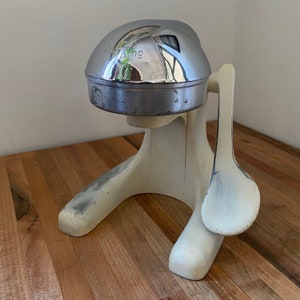 Vintage Juice King Fruit Juicer - Chrome and white finish