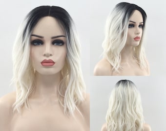 ¡NUEVA! Peluca de lujo con encaje frontal, raya al medio, fibra sintética resistente al calor, corte bob largo ondulado - Platino con raíces negras
